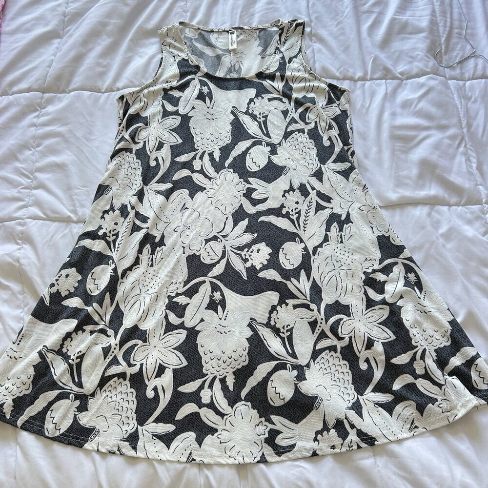 Shoreline‎ Sleeveless Dress Tank Allover Floral Holiday Grey White Womens Large
